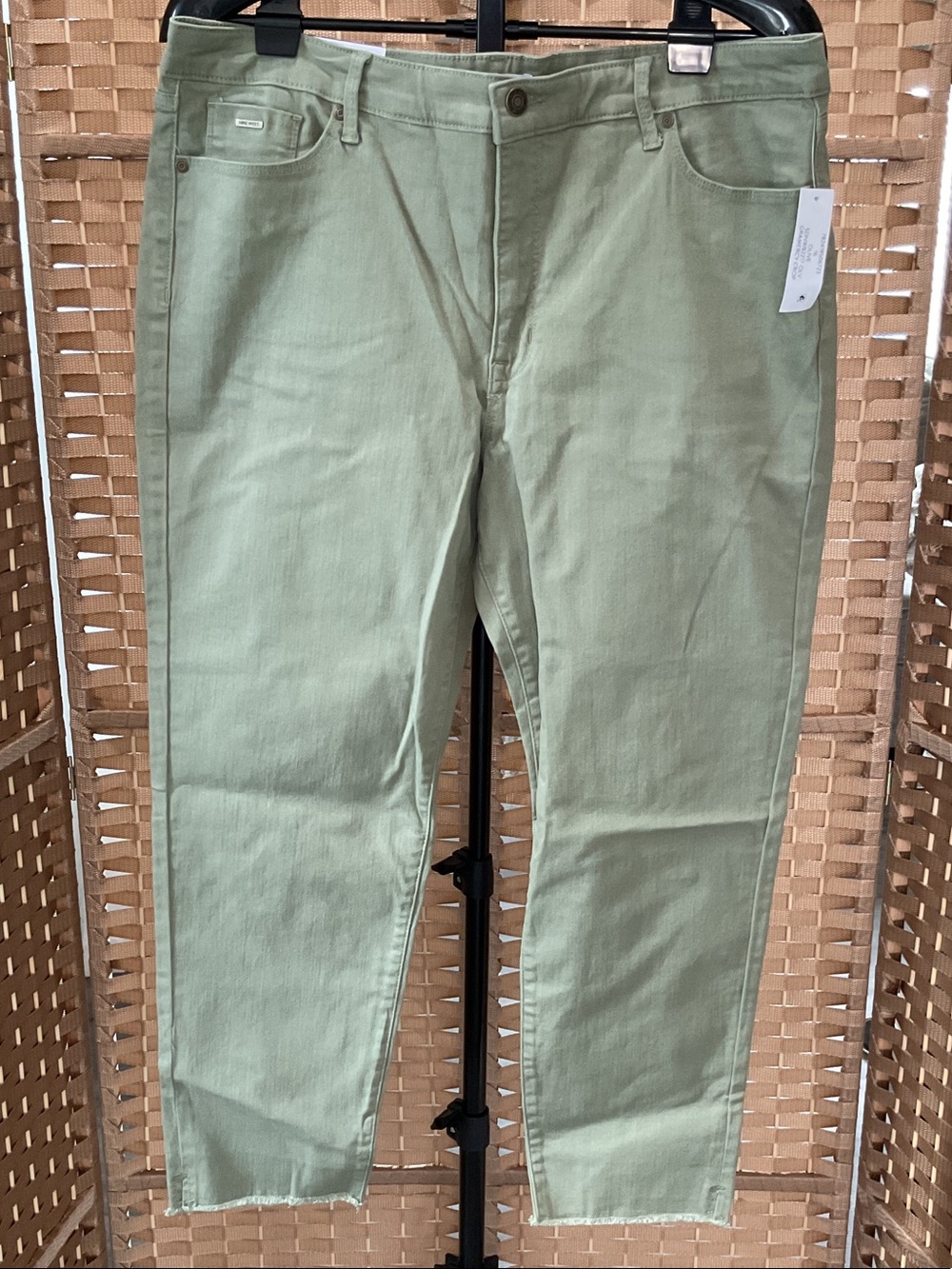 Nine West Light Sage Gramercy Cropped Jeans